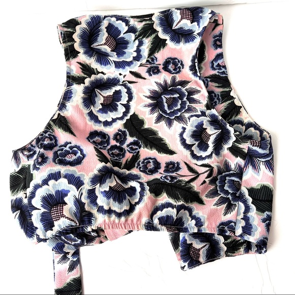 Show Me Your Mumu Pink Blue Tropical Floral Conga Wrap Crop Top - Picture 6 of 7